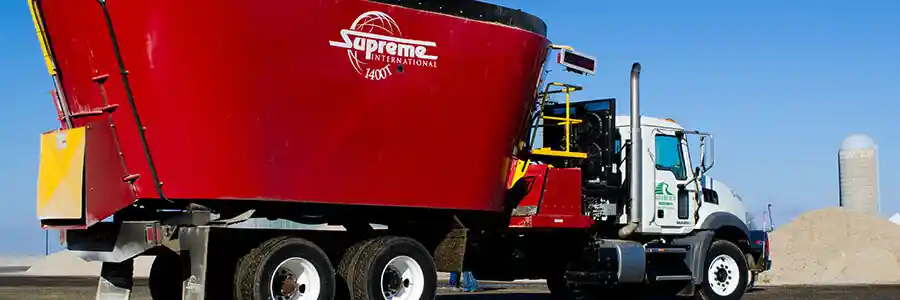 Supreme International hauler