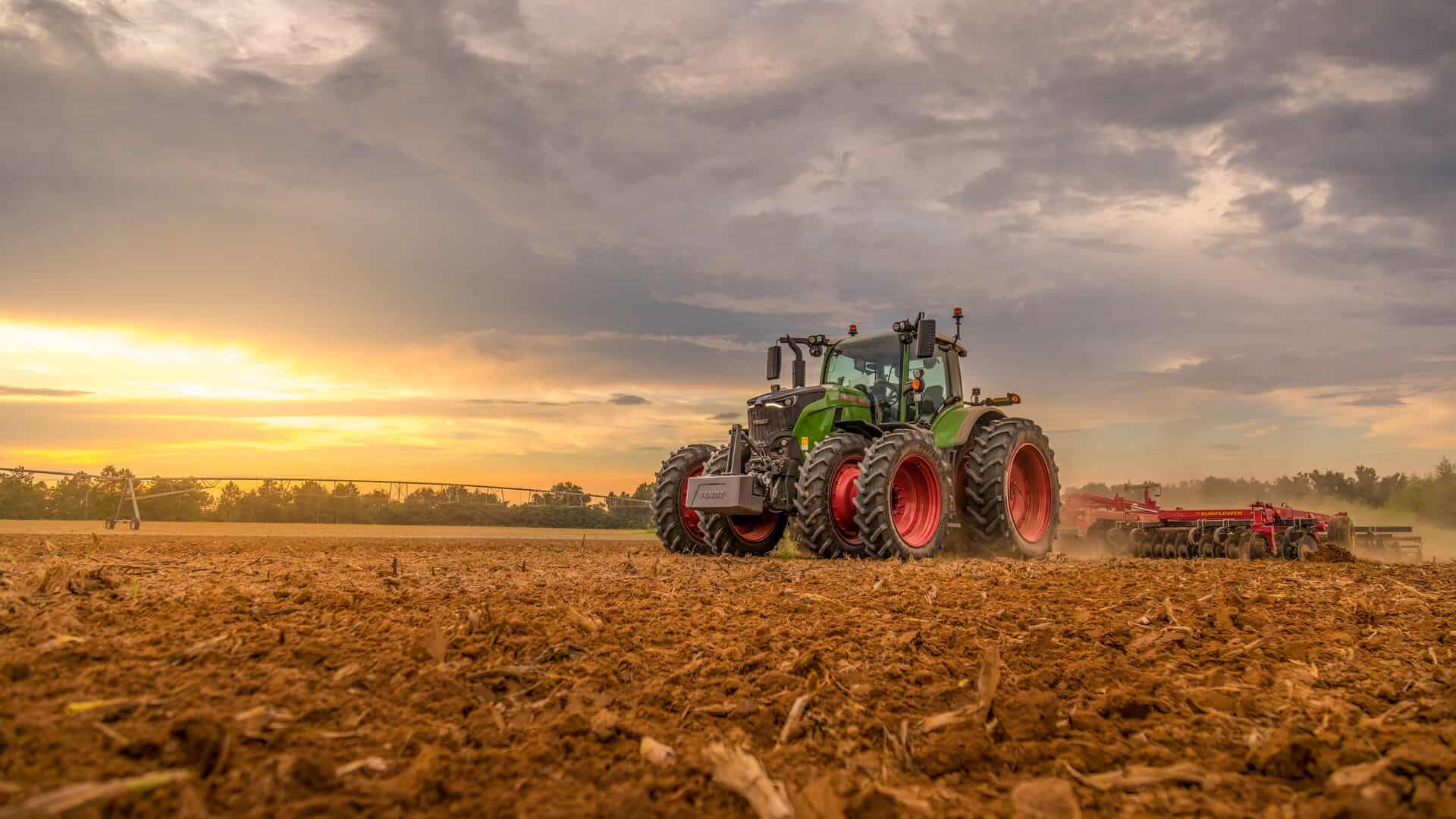 Fendt 728 Vario Gen7 tractor